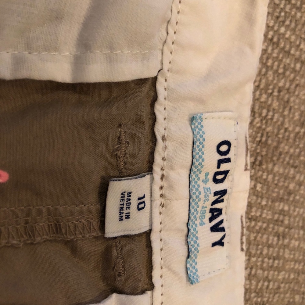 Old navy flamingo shorts